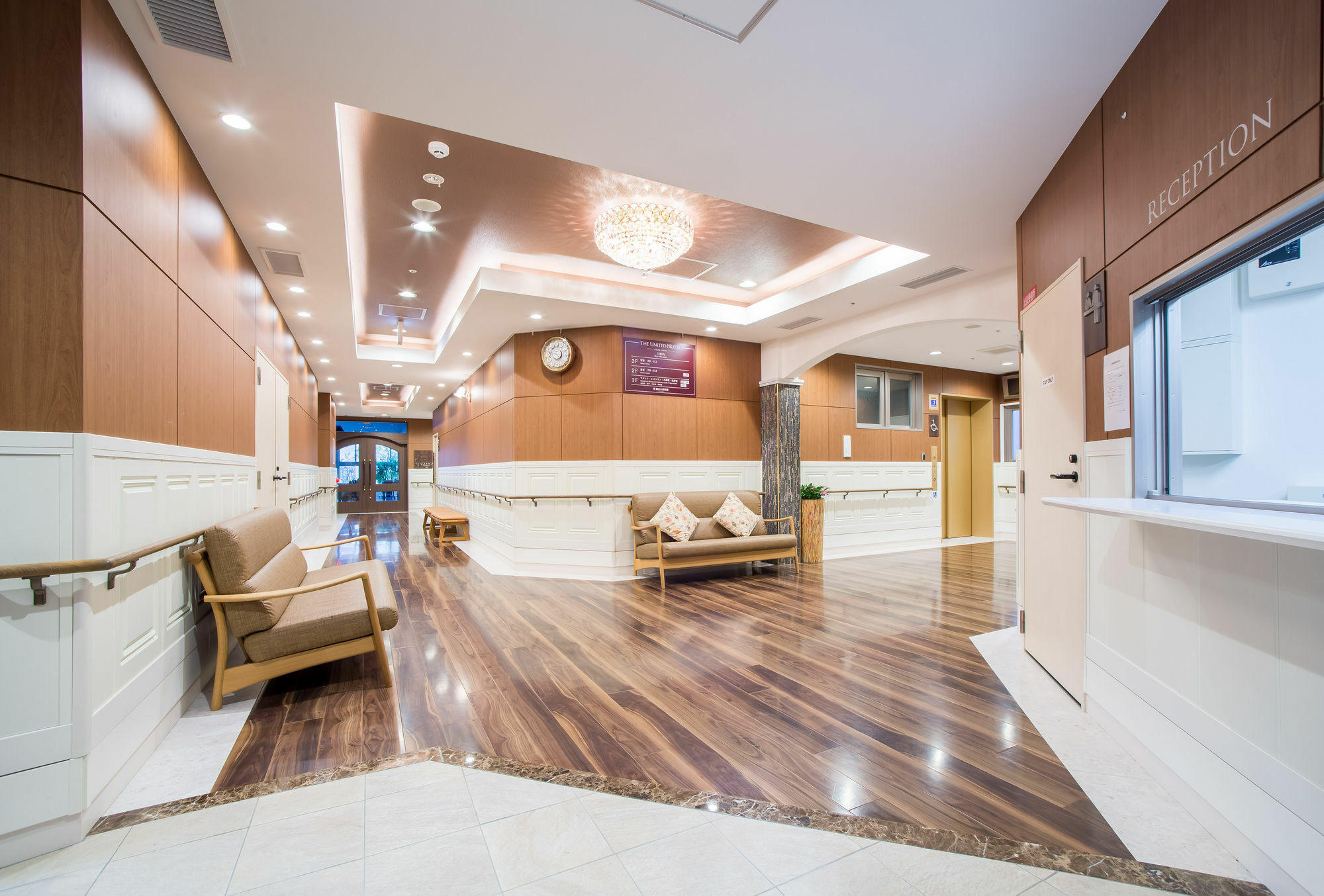 The United Hotel Osaka Umeda Екстер'єр фото